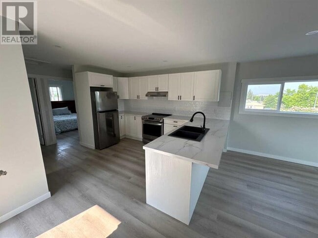 9513 108 Ave in Grande Prairie, AB - Building Photo - Building Photo