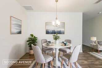 5521 Jonesboro Ave in North Port, FL - Foto de edificio - Building Photo