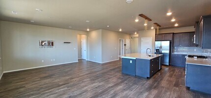 942 Timberline Ave in Bremerton, WA - Building Photo - Building Photo