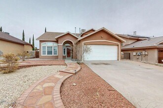 4409 Loma Clara Ct in El Paso, TX - Building Photo - Building Photo