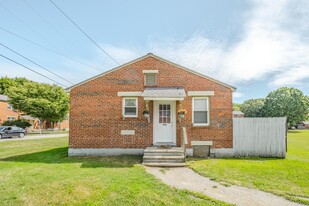 Atlantic Townhouse Apartments in Bath, ME - Building Photo - Building Photo