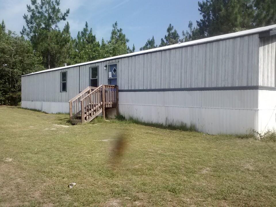 618 Bushberry Rd in Pelion, SC - Building Photo