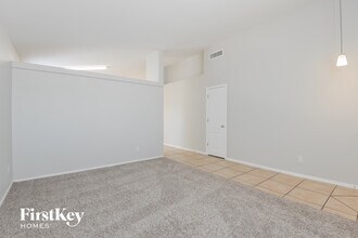 3054 S Vaughn Dr in Tucson, AZ - Foto de edificio - Building Photo