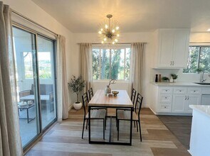 2849 Waverly Dr in Los Angeles, CA - Building Photo - Building Photo