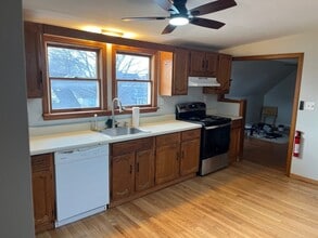 24 Pleasant St in Wakefield, MA - Building Photo - Building Photo