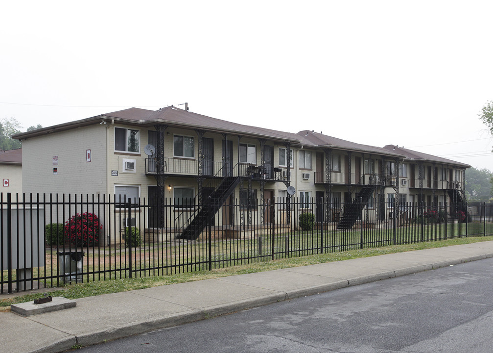 New West End Apartments in Atlanta, GA - Building Photo