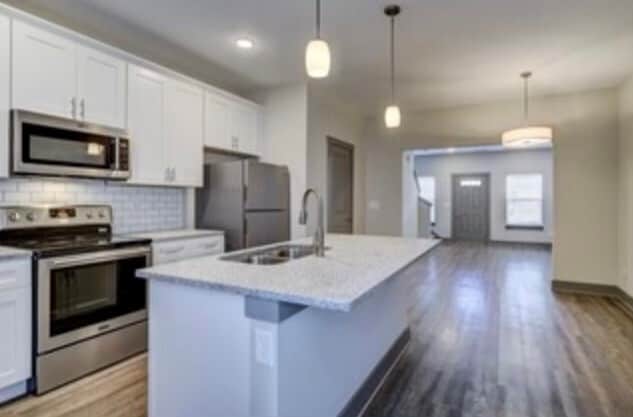 609 Bristol Creek Dr in Nashville, TN - Foto de edificio - Building Photo