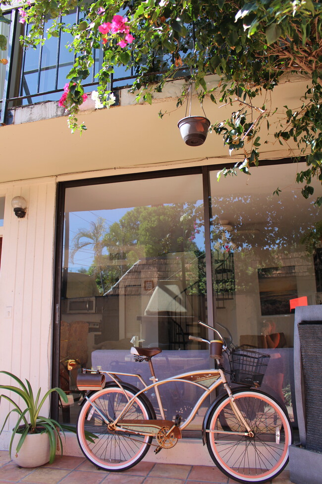 3192 Bird Ave in Miami, FL - Building Photo - Building Photo