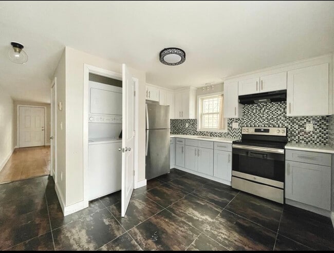 363 Halladay St in Jersey City, NJ - Foto de edificio - Building Photo