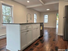 98 E Elm St in Torrington, CT - Building Photo - Building Photo