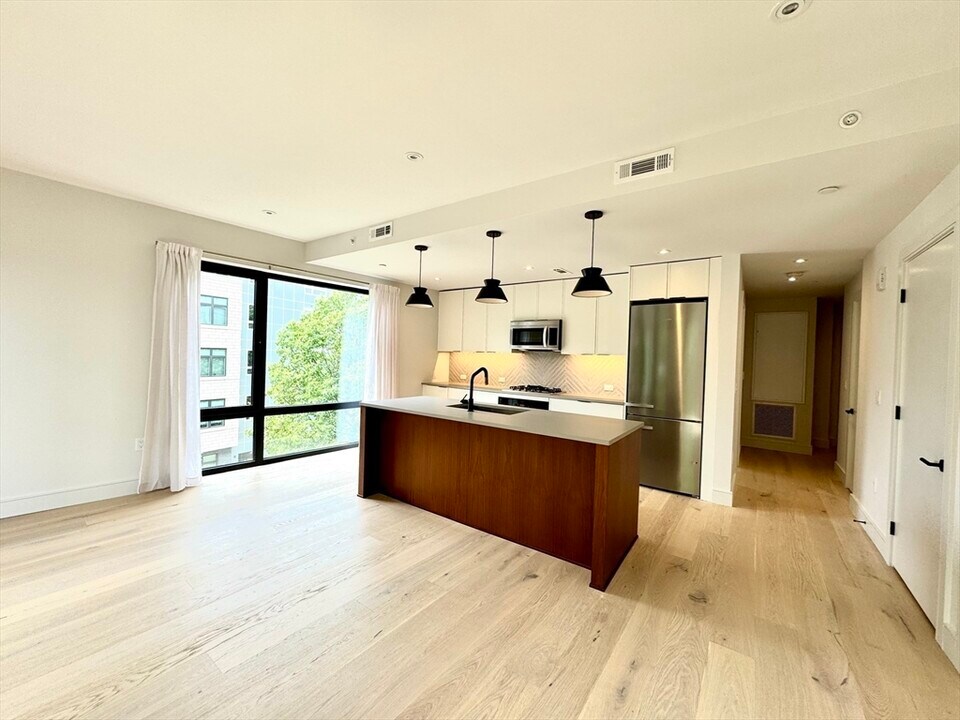 1 Nevins Hill Way, Unit 510 in Boston, MA - Building Photo