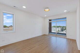 3545 W Belmont Ave in Chicago, IL - Building Photo - Building Photo