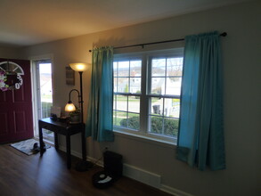 530 Oakwood St in Springdale, PA - Building Photo - Building Photo
