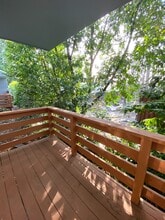 2817 SW Troy St in Portland, OR - Building Photo - Building Photo