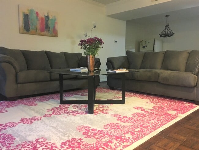 561 Emory Oaks Way, Unit 561 Emory Oaks