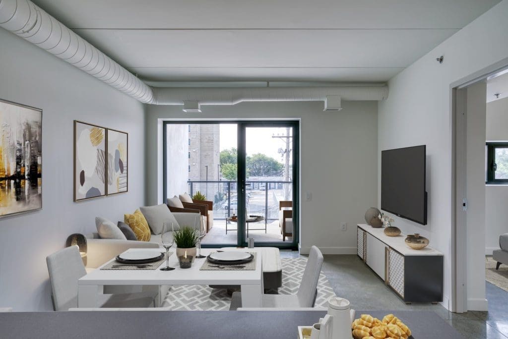 Don Togo Apartments in Winnipeg, MB - Building Photo