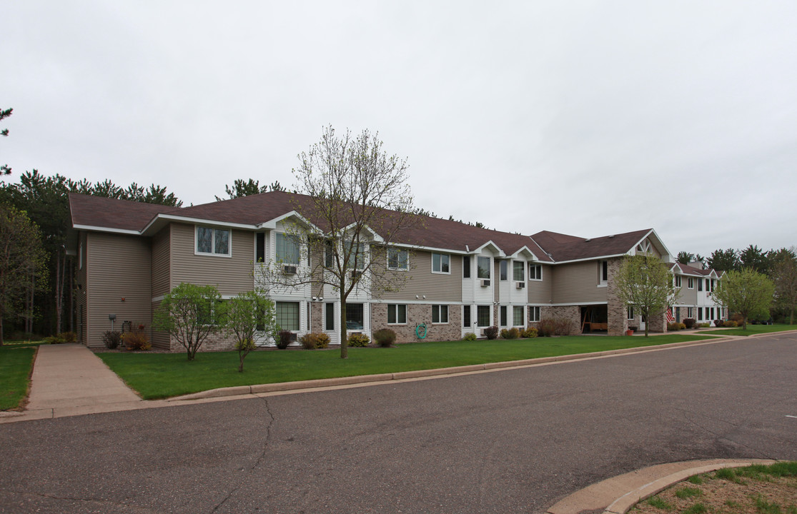 Forest Heights Apartments in Saint Croix Falls, WI - Building Photo