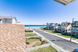 11 Pitman Ave in Ocean Grove, NJ - Foto de edificio - Building Photo