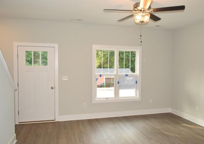 property at 3052 Fulton St