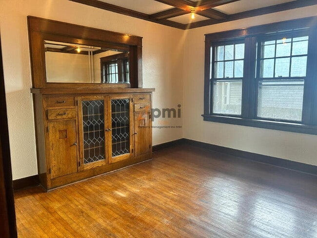 property at 710 Perry St