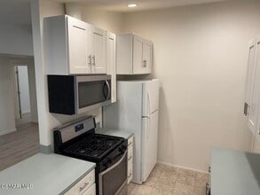 1306 Windsor Dr in Thousand Oaks, CA - Building Photo - Building Photo