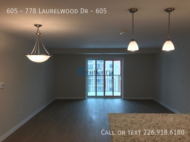 778-778 Laurelwood Dr in Waterloo, ON - Building Photo - Building Photo