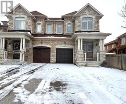 1268 Blencowe Cres in Newmarket, ON - Building Photo
