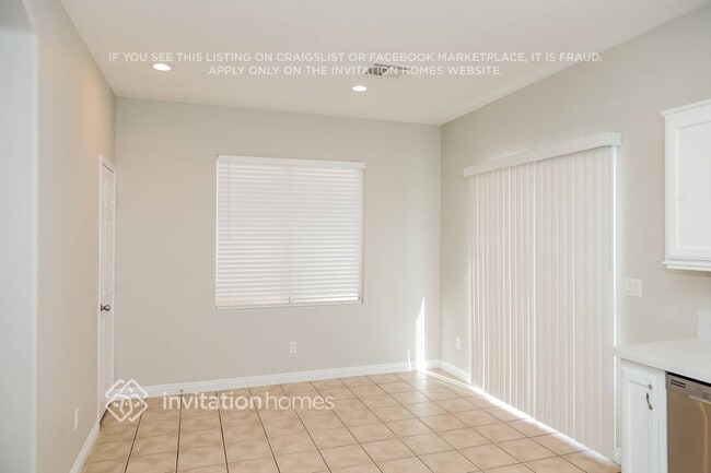 6252 Dartington Hall St in Henderson, NV - Building Photo - Building Photo