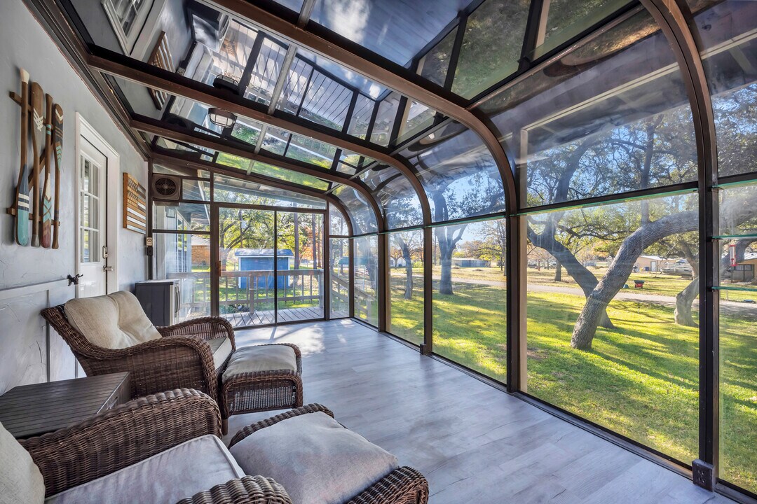 217 Co Rd 127A in Kingsland, TX - Building Photo