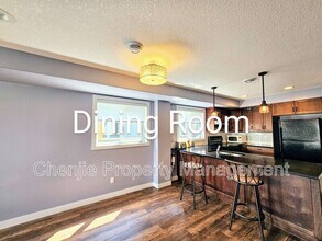 10911-10998 98 St NW in Edmonton, AB - Building Photo - Building Photo