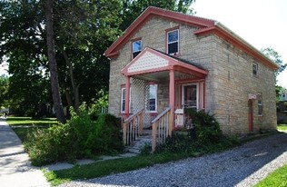 802 S Main St Apartments