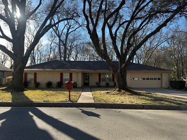 property at 2701 S Boldt Ave