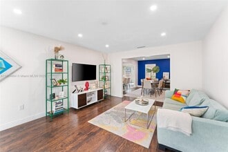 2311 SW 2nd St in Miami, FL - Building Photo - Building Photo