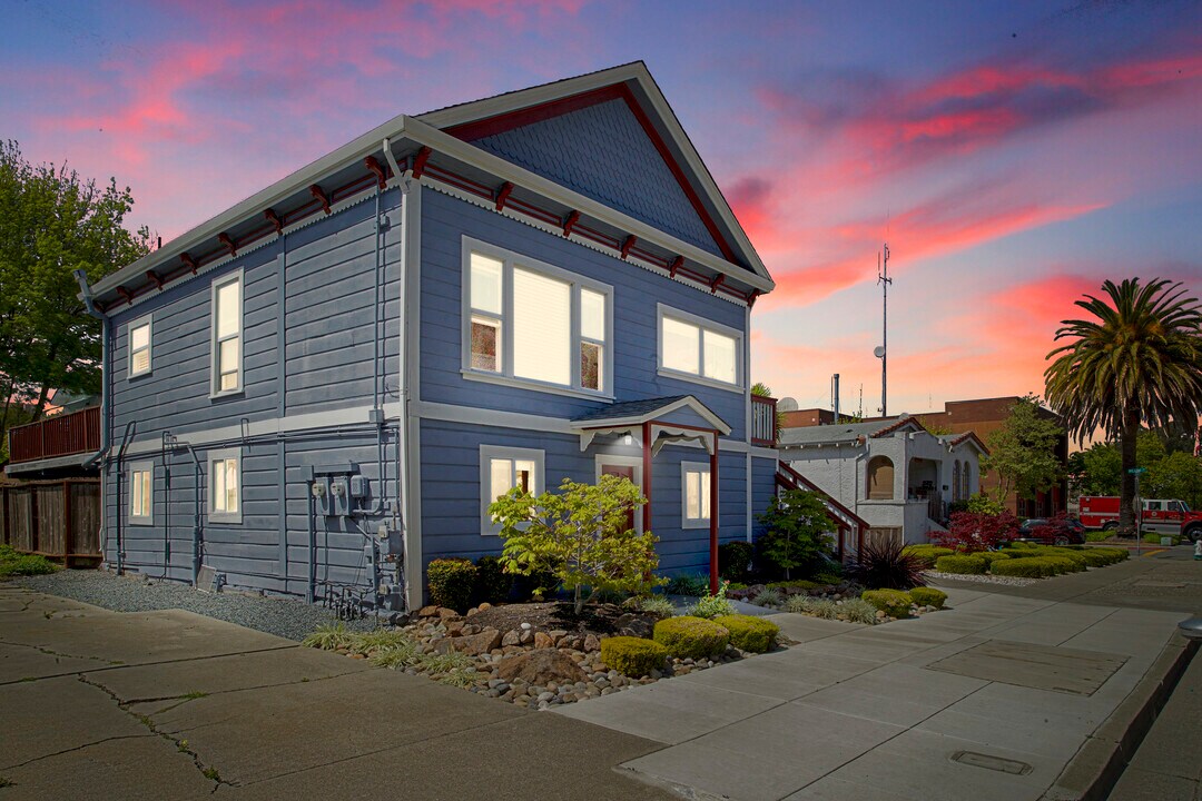 936 Tennent Ave in Pinole, CA - Building Photo