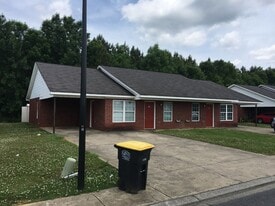 87 Wilma Dr in Rome, GA - Building Photo