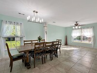 8529 Chloe Ln in North Charleston, SC - Foto de edificio - Building Photo