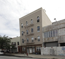450 Graham Ave in Brooklyn, NY - Building Photo