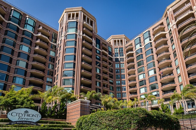 property at 500 W Harbor Dr