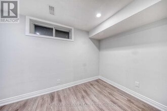 40 Rowatson Rd in Toronto, ON - Building Photo - Building Photo