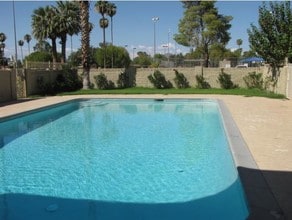The Place of Tempe in Tempe, AZ - Foto de edificio - Building Photo