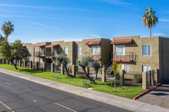 Terra Villa Apartments in Phoenix, AZ - Building Photo - Building Photo