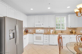 9006 Cascada Way in Naples, FL - Building Photo - Building Photo