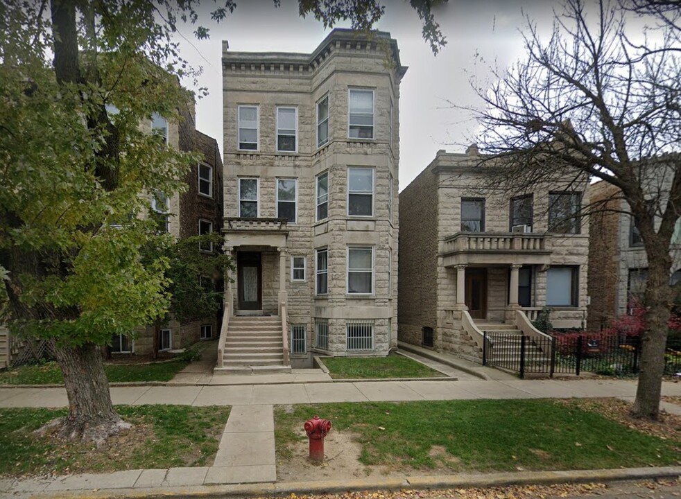 3717 N Magnolia Ave in Chicago, IL - Building Photo