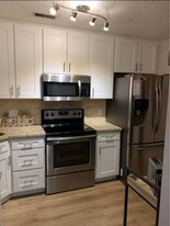 8919 Cardinal Terrace, Unit Unit 1 in Brentwood, MO - Building Photo