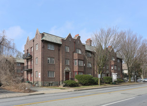 Haverford Gables in Haverford, PA - Building Photo - Building Photo