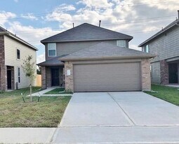 12006 Munich Dr in Houston, TX - Building Photo