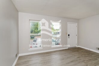 2116 Griffiths Ave in Louisville, KY - Building Photo - Building Photo