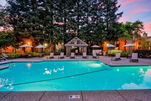 Shadow Creek Apartments