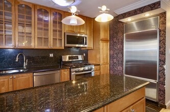 225 St Pauls Ave in Jersey City, NJ - Building Photo - Building Photo