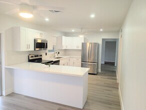 10920 Gable St in Boca Raton, FL - Foto de edificio - Building Photo